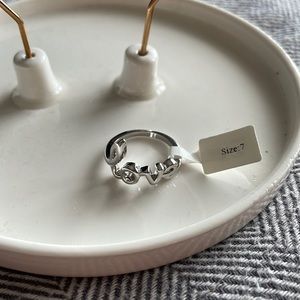 Park Lane ring, size 7